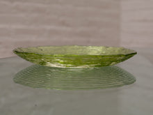 Load image into Gallery viewer, 1970s Peridot Green Rippled Table Set
