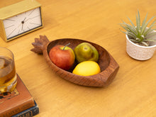 Load image into Gallery viewer, Pineapple Vintage Monkey wood Bowl
