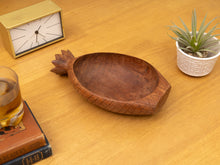 Load image into Gallery viewer, Pineapple Vintage Monkey wood Bowl
