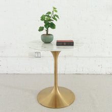 Load image into Gallery viewer, Daisy Cafe Table in Faux Marble
