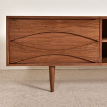 Load image into Gallery viewer, Highland Low Profile Console
