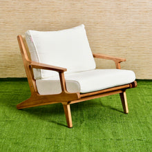 Load image into Gallery viewer, Outdoor Teak Sleek Lounge Chair
