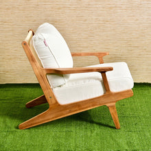 Load image into Gallery viewer, Outdoor Teak Sleek Lounge Chair
