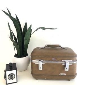 1960s American Tourister Train Case