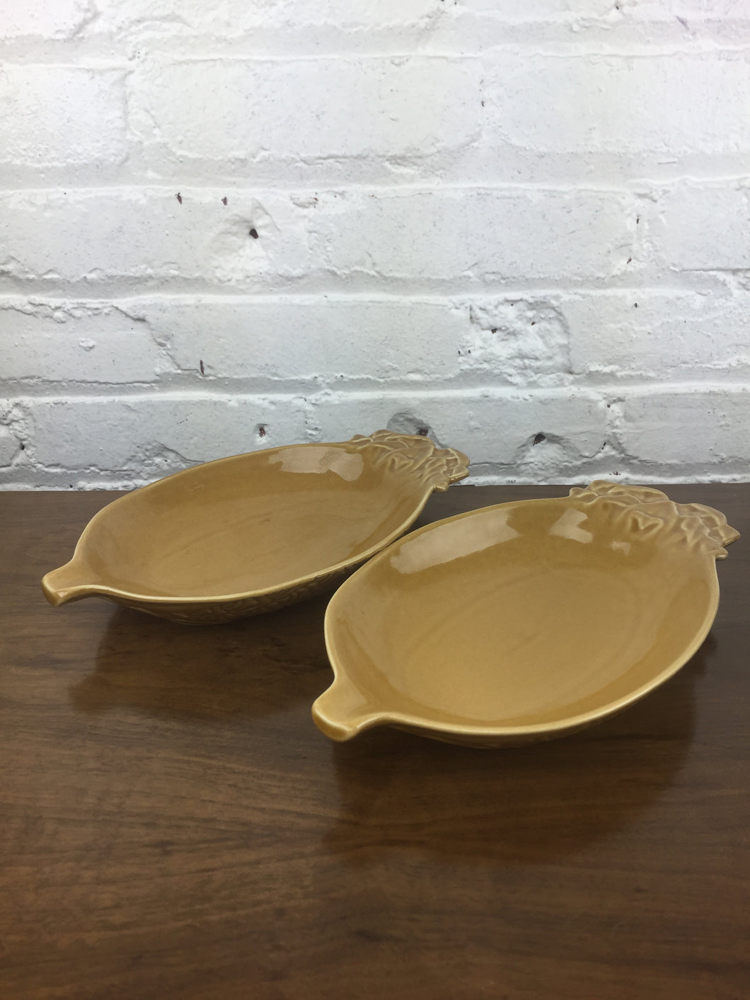 serving dishes
