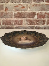 Load image into Gallery viewer, Vintage Gracioga Plate
