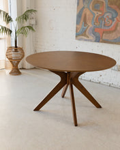 Load image into Gallery viewer, Miles Round Dining Table 47&quot;
