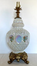 Load image into Gallery viewer, Single very vintage glass lamp / cool brass base
