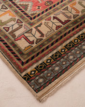 Load image into Gallery viewer, Olive Green Accents Vintage Rug
