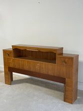 Load image into Gallery viewer, Gorgeous Headboard
