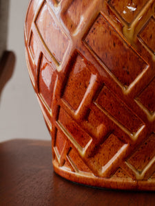 Ceramic Basket Weave Table Lamp