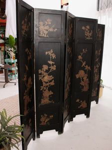 Large Heavy Decorated Japanese lacquer room divider screen