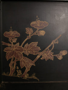Large Heavy Decorated Japanese lacquer room divider screen