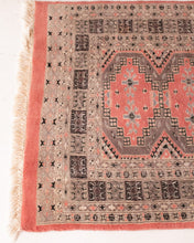 Load image into Gallery viewer, Gorgeous Vintage Rug
