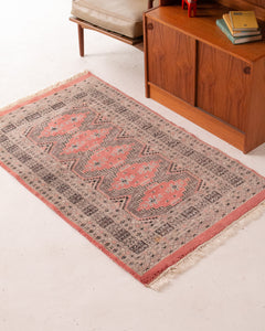 Gorgeous Vintage Rug