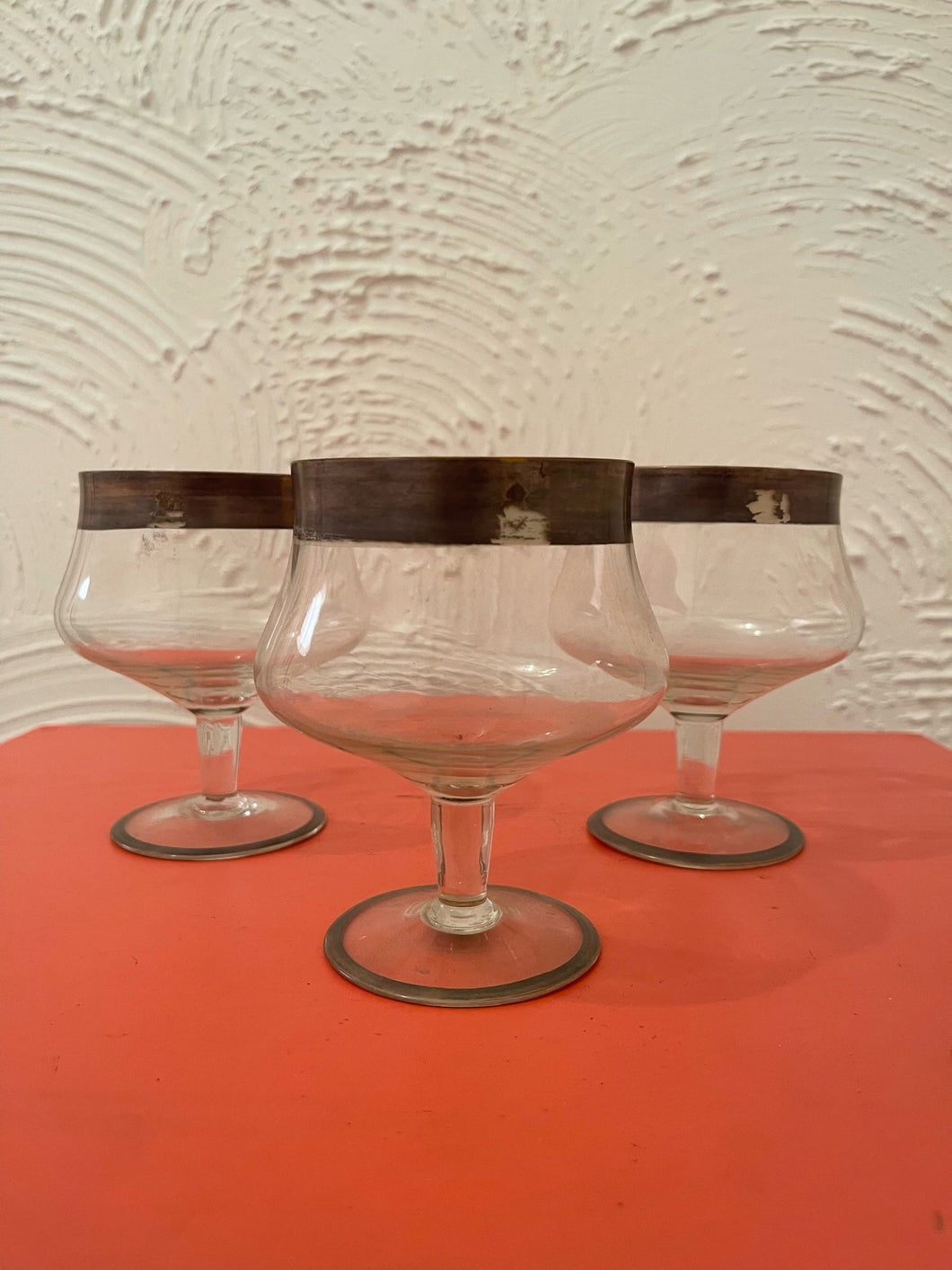 Set of 3 Dorothy Thorpe Glasses