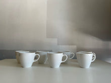 Load image into Gallery viewer, Century small Tea cups
