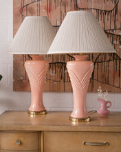 Load image into Gallery viewer, Peach Vintage Lamp
