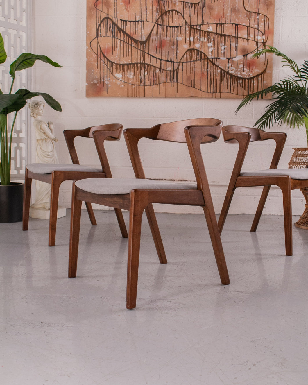 Raffi Chair