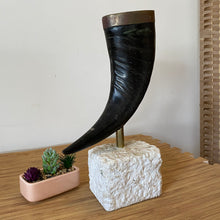 Load image into Gallery viewer, Sculpture with Bronze
