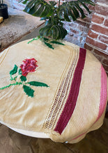 Load image into Gallery viewer, Vintage Crochet Blanket with Roses
